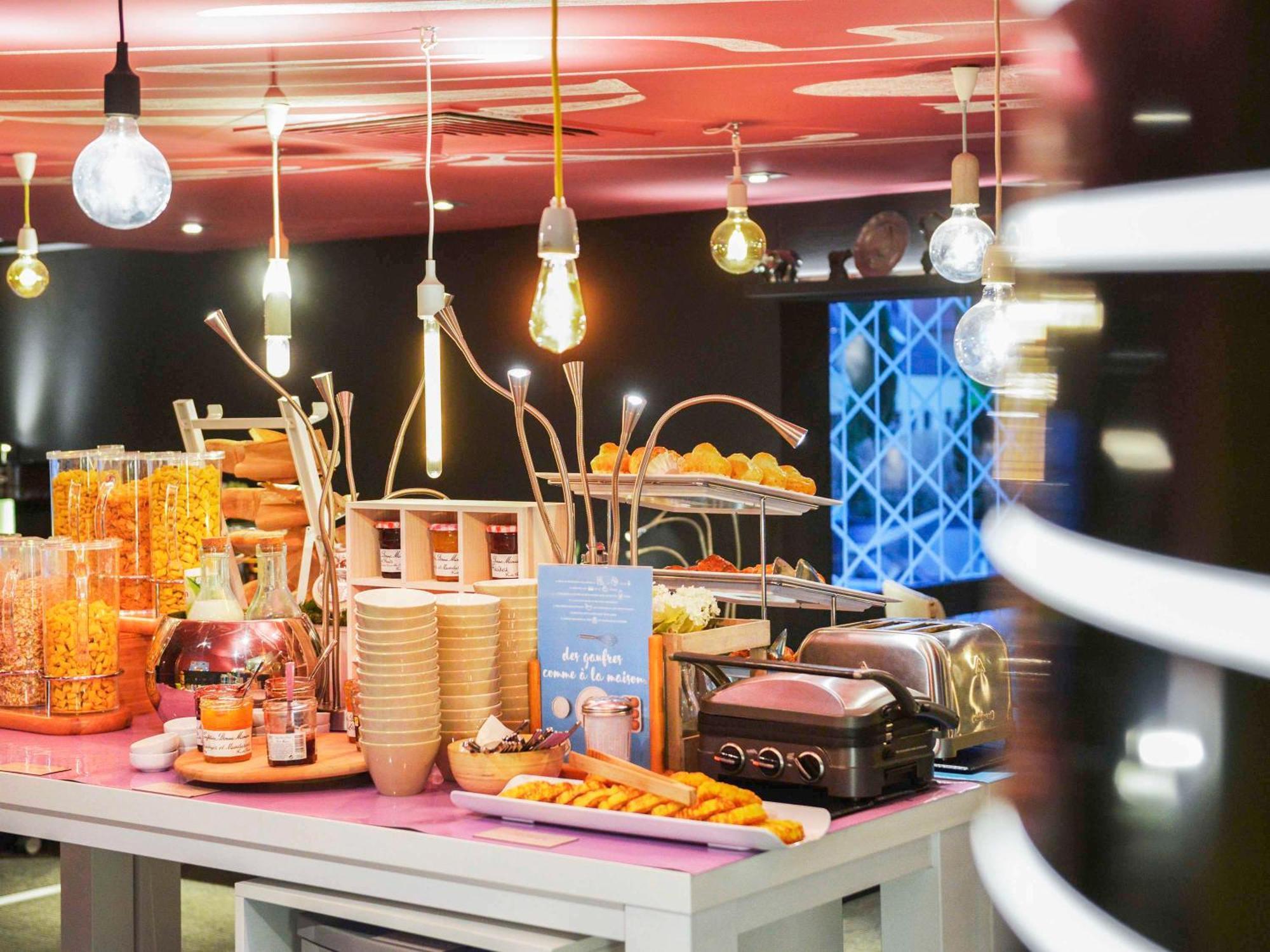 Novotel Centre Hotel 4*