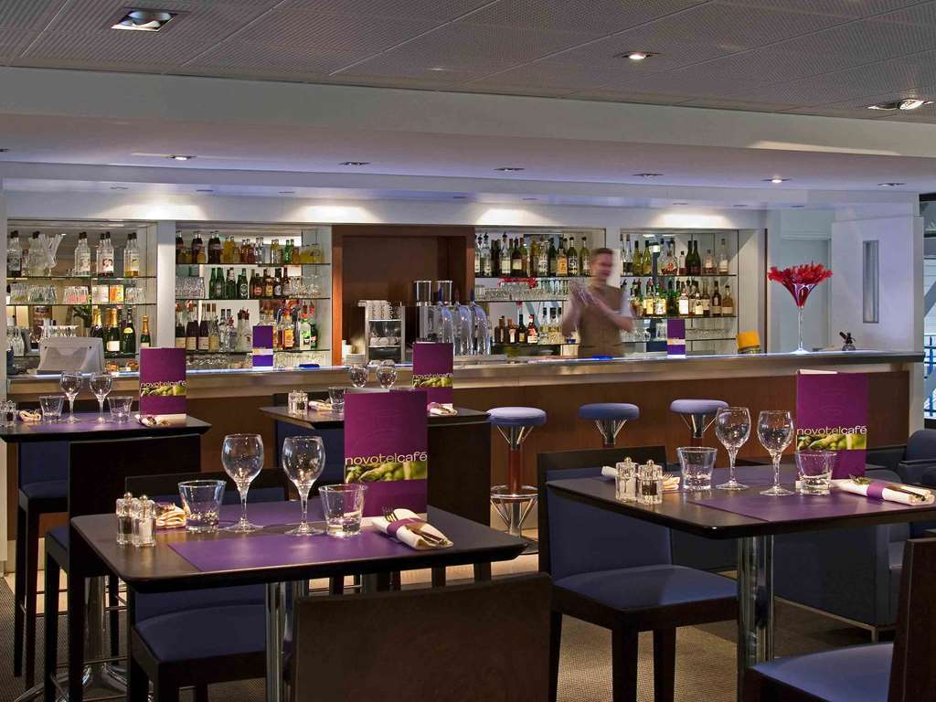 Novotel Centre Hotel